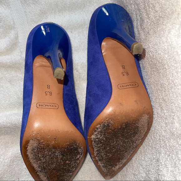 Women Coach Heels - Picture 4 of 7
